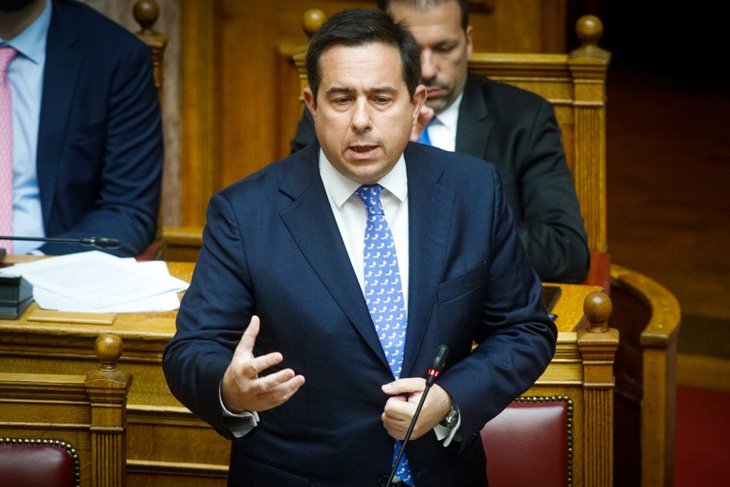 Παραιτήθηκε ο Νότης Μηταράκης - Τη θέση του αναλαμβάνει ο Γιάννης Οικονόμου