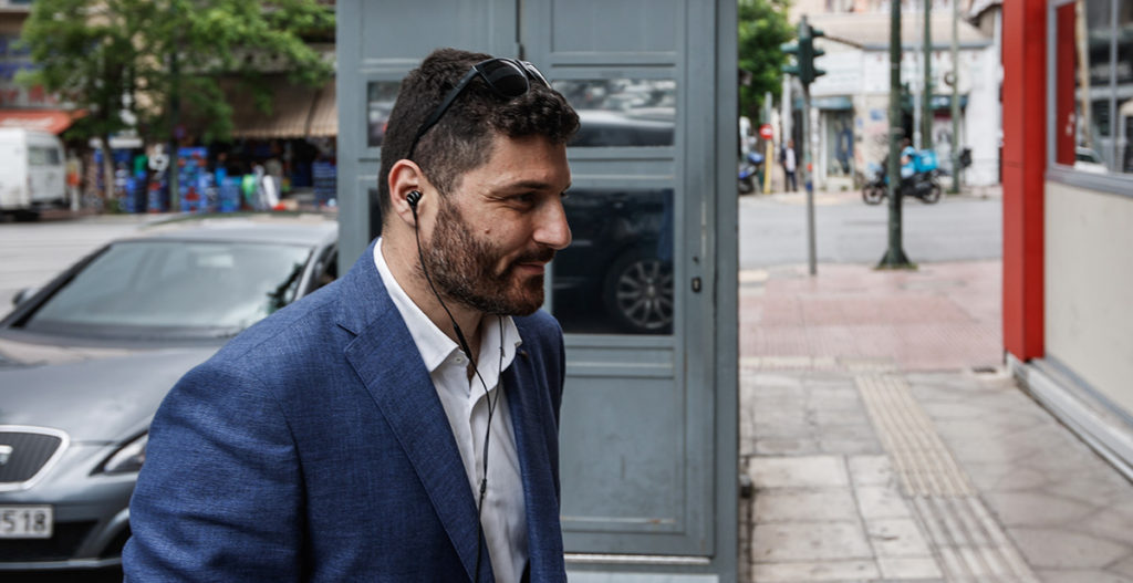 «Φωτιά» στην Πολιτική Γραμματεία του ΣΥΡΙΖΑ άναψε ο Τεμπονέρας - Αποχώρησε ο Κασσελάκης 