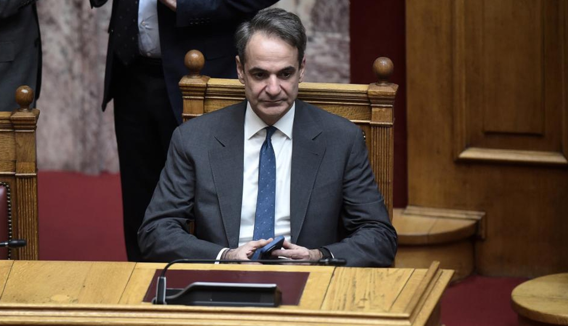Σε στάση αντεπίθεσης το Μαξίμου μετά το πόρισμα Καρώνη