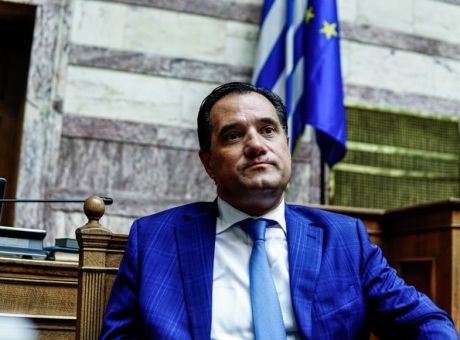 Τι απαντά η κυβέρνηση για την 16ωρη εργασία; 