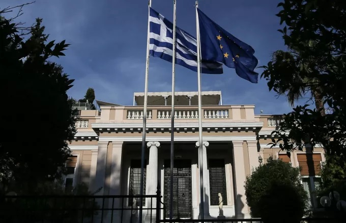 ''Πονοκέφαλος'' στο Μαξίμου για τις προνοιακές δομές μετά τις αποκαλύψεις για την ''Κιβωτό του Κόσμου''