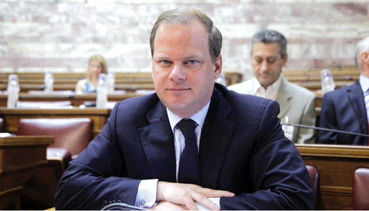 Καραμανλής: «Ως ελάχιστη ένδειξη σεβασμού στη μνήμη των θυμάτων η παραίτηση μου»