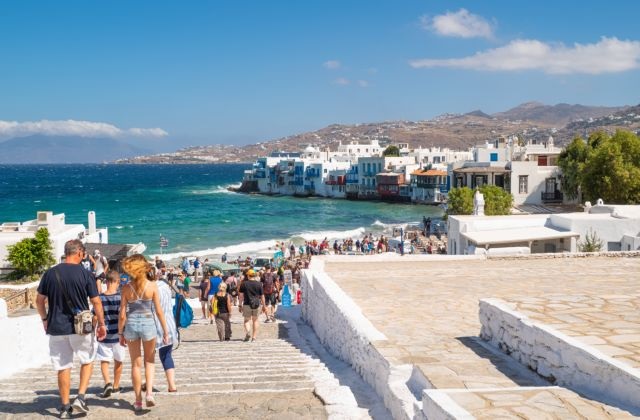 «Ανατροπή» στον Τουρισμό - Ποιο μοντέλο έρχεται στο επίκεντρο;